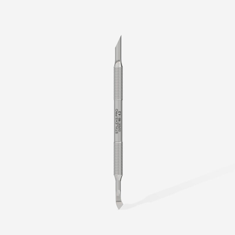 Manicure pusher EXPERT 90 TYPE 4.2 (bevelled pusher and bent blade)